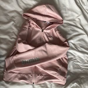 Cropped puma vest